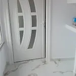 Elia * Vlorë