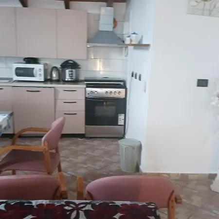 Apartman Elia *