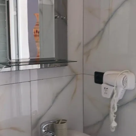 Elia Apartman