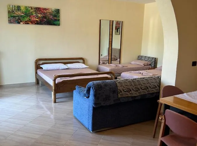 Apartament Elia *