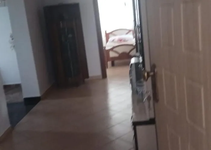Elia Apartament *