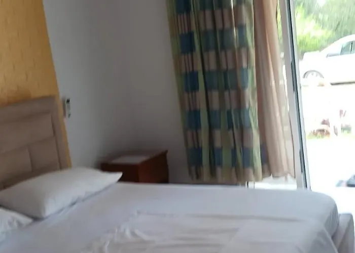 Elia Apartament *