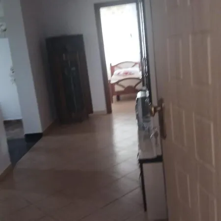 Elia Apartament *